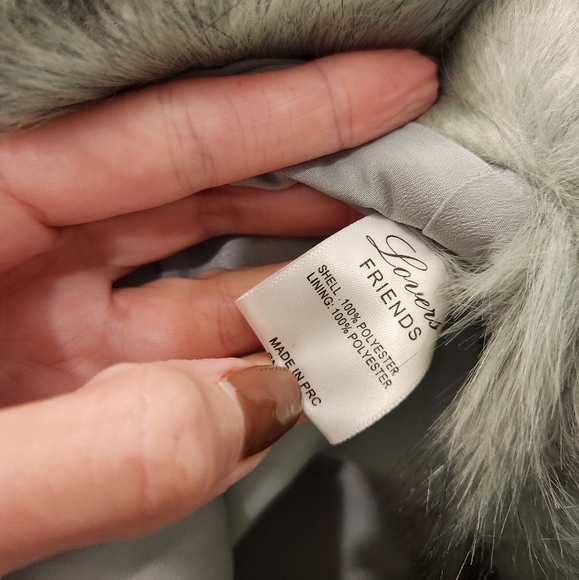 NEW Lovers + Friends Revolve Uptown Faux Fur Coat in Blue size small - Picture 6 of 10